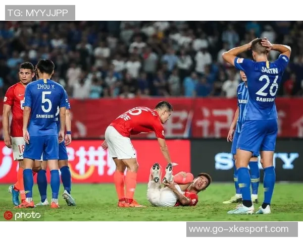 卡秃怒斥裁判判罚不公瓦塞尔手部接触并非犯规真相揭晓